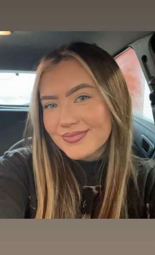 Shannon - Massage and Nails Specialist